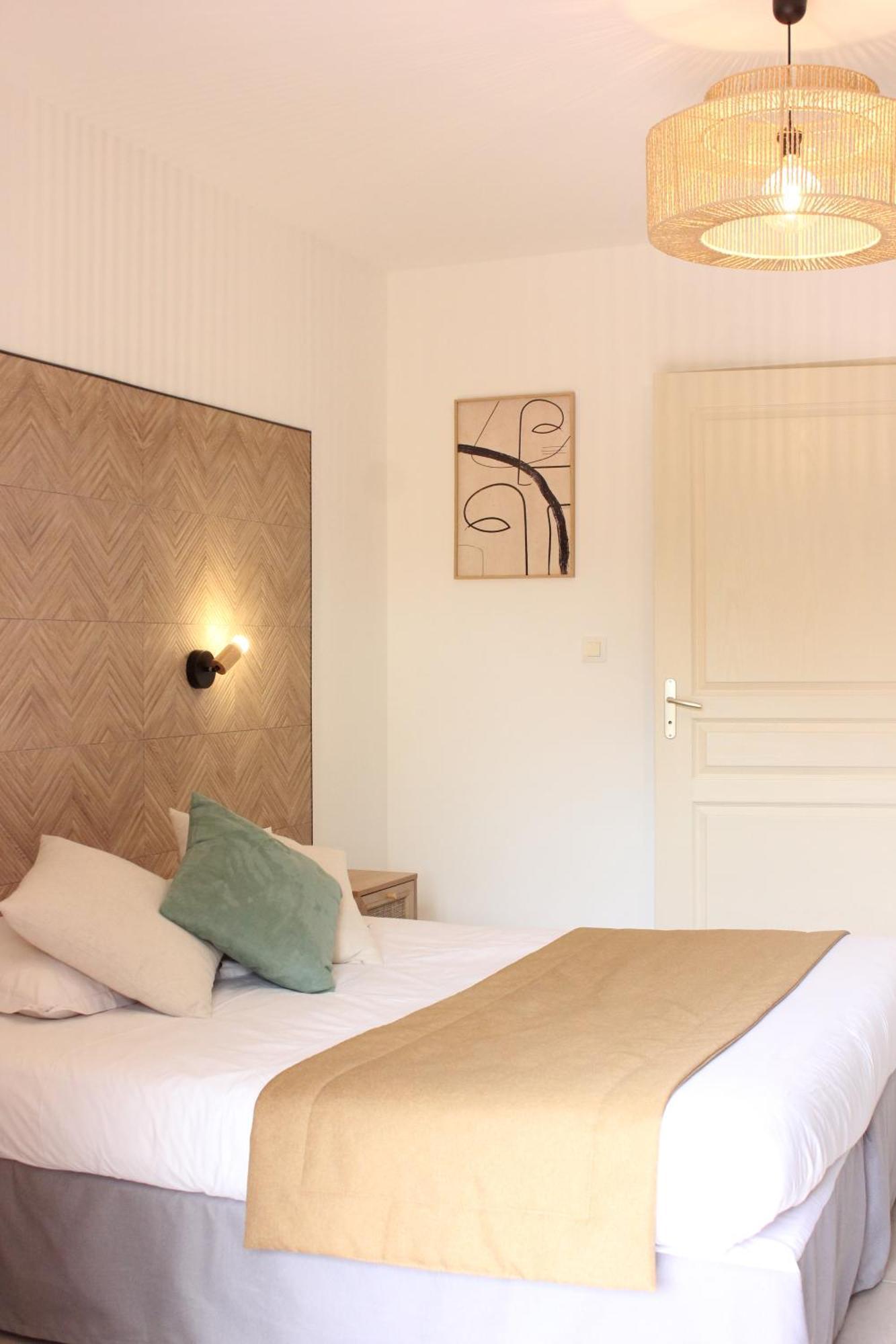 The Originals City, Hotel Cote Sud, Marseille Est 알루아츠 외부 사진